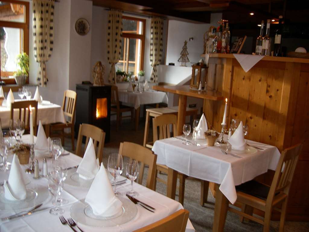 Hotel Und Apartements Im Forellenbach Fischen im Allgaeu Nhà hàng bức ảnh